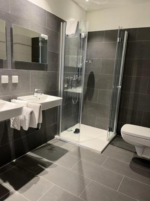Neustaedter Hof Hotel Garni นอยชตัดท์ อัม รูเบนแบร์เกอ ภายนอก รูปภาพ